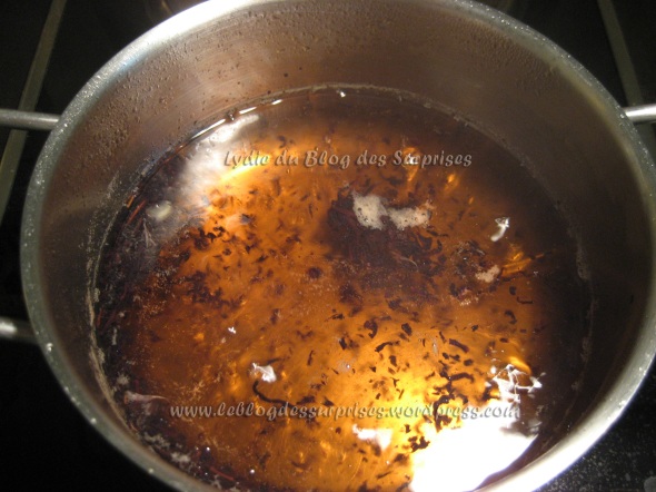 3-Conserves de prunes au sirop de thé - FILIGRANE